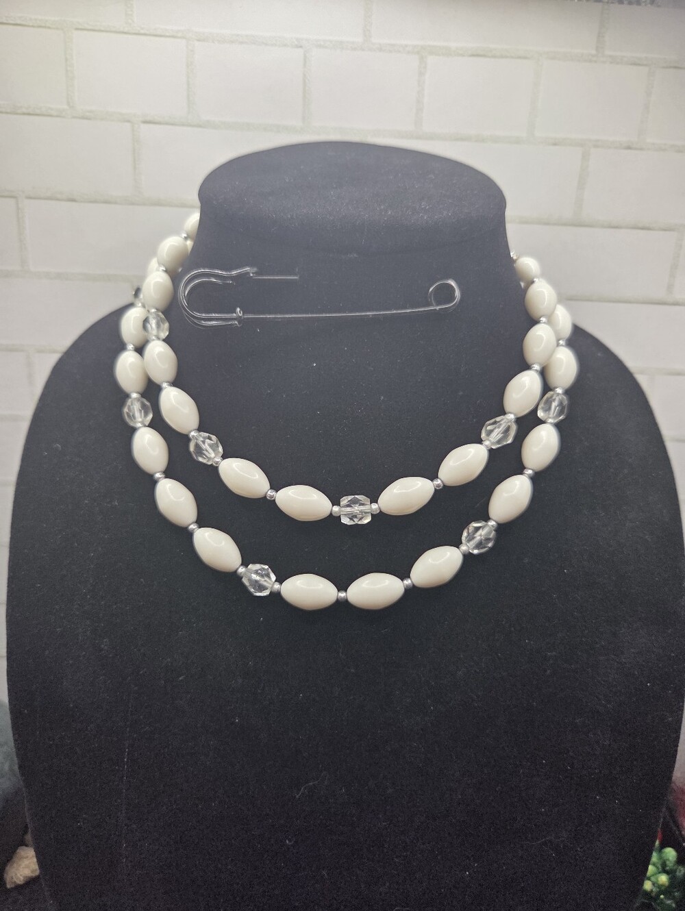 1426. Vintage Japan White Bead Double Strand Necklace